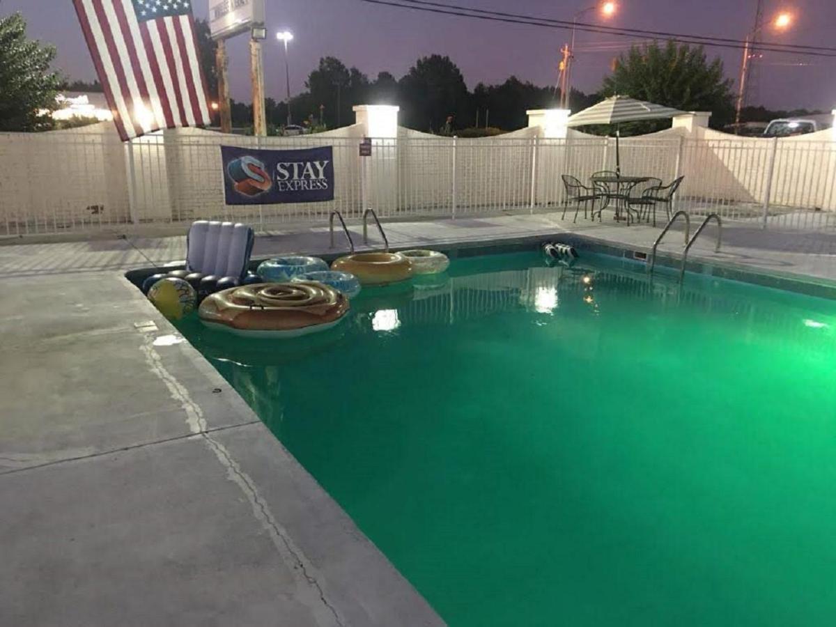 Stay Express Inn & Suites Demopolis Εξωτερικό φωτογραφία