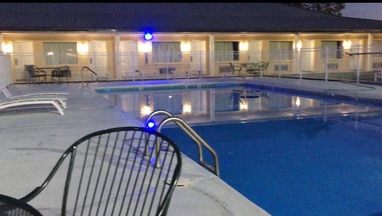 Stay Express Inn & Suites Demopolis Εξωτερικό φωτογραφία