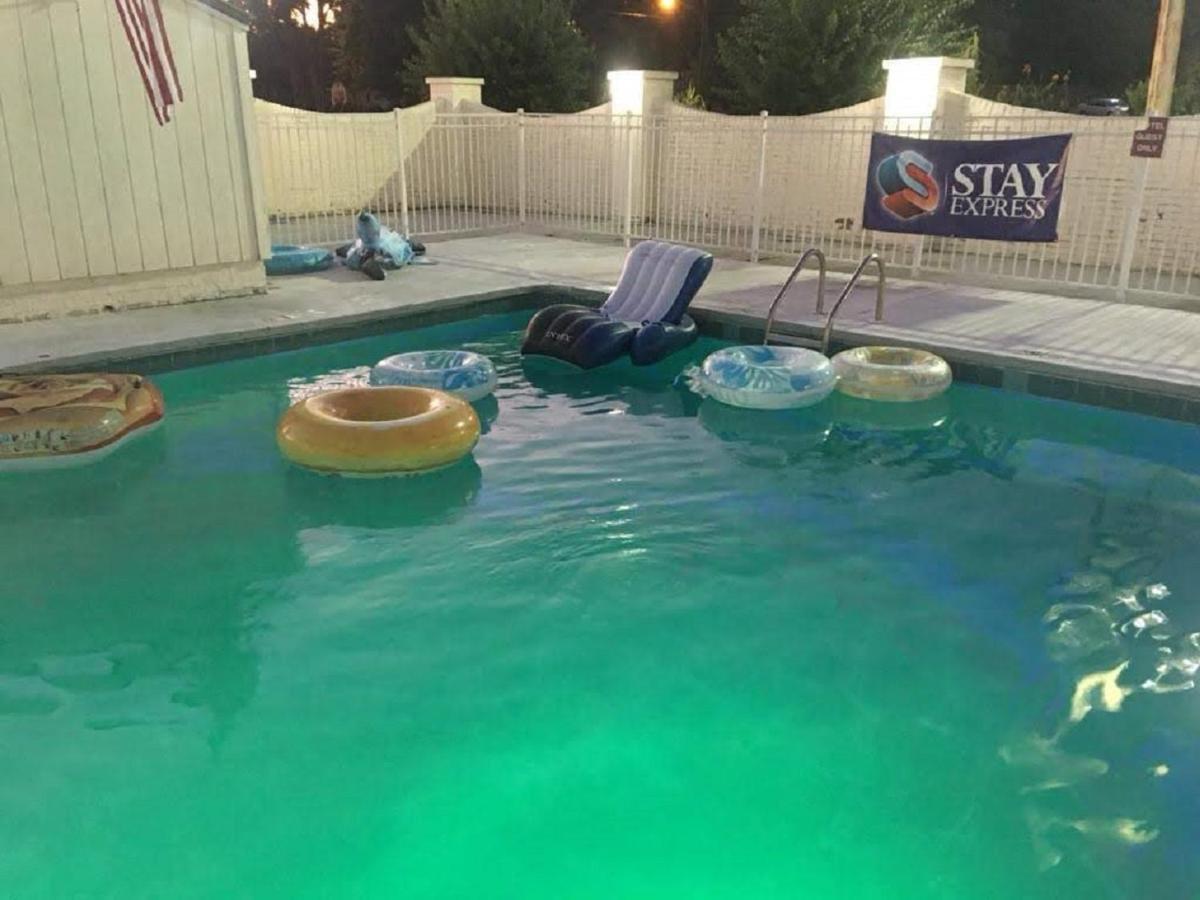 Stay Express Inn & Suites Demopolis Εξωτερικό φωτογραφία